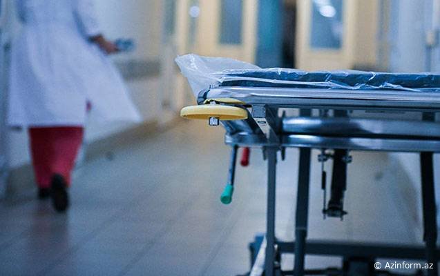 Güllələnənlərin biri əməliyyat olunur - TƏBİB