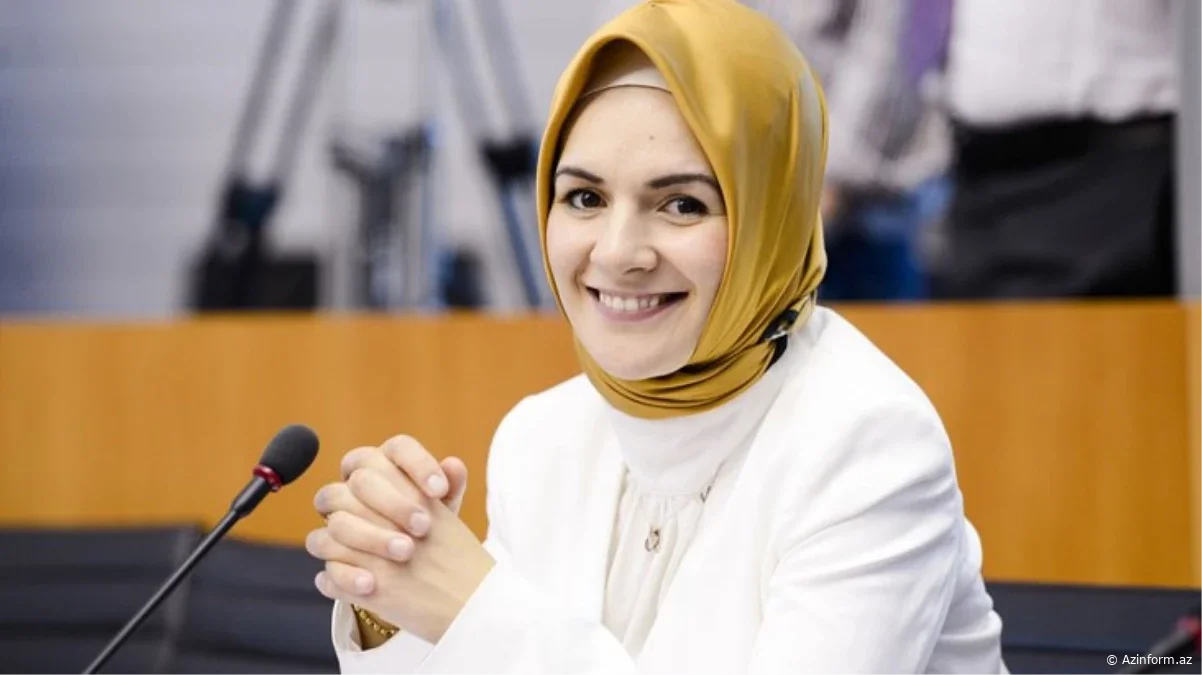 Türkiyə Prezidenti:  “Bu qıza sahib çıxın” demişdi, yeganə qadın NAZİR OLDU