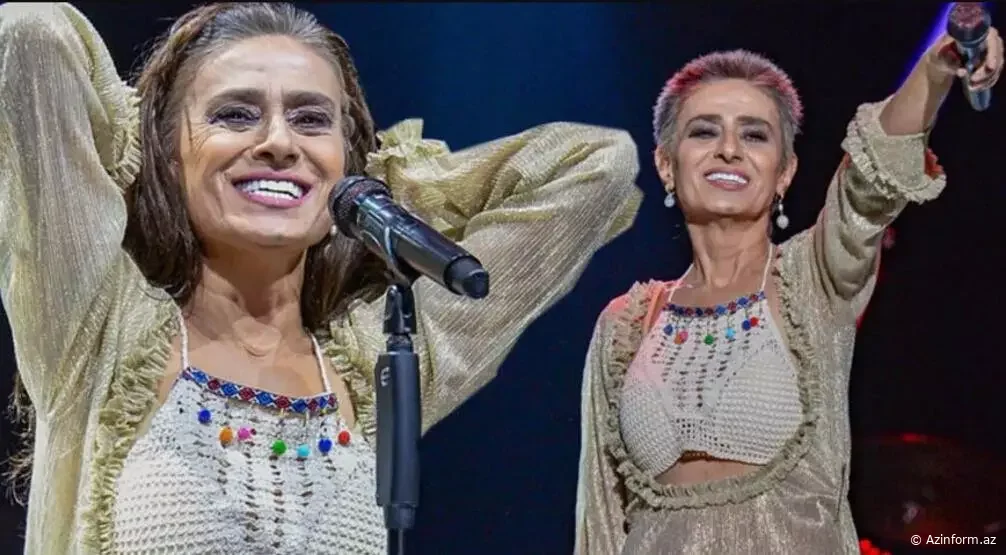 Yıldız Tilbe SƏHNƏDƏ parikini çıxardı - FOTOLAR