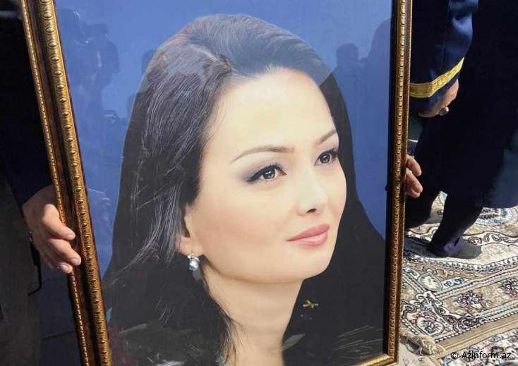 Qənirə Paşayeva dəfn edilir - CANLI YAYIM