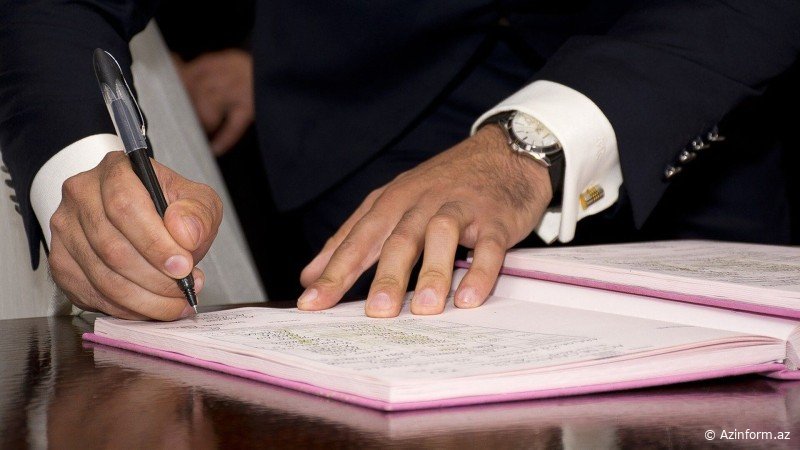 Müşavir nə edir: Dövlət İdarəçiliyinin Gizli QƏHRƏMANLARI